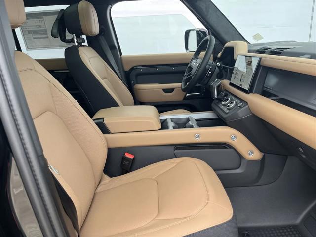 2025 Land Rover Defender 110 P525 V8