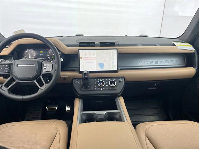 2025 Land Rover Defender 110 P525 V8