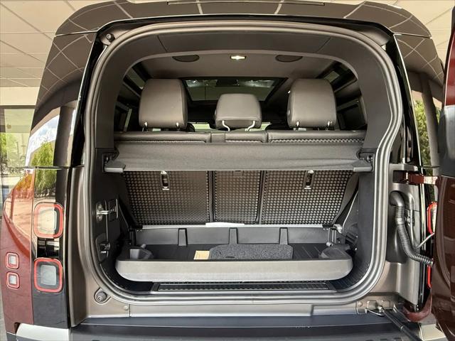 2026 Land Rover Defender X-Dynamic SE