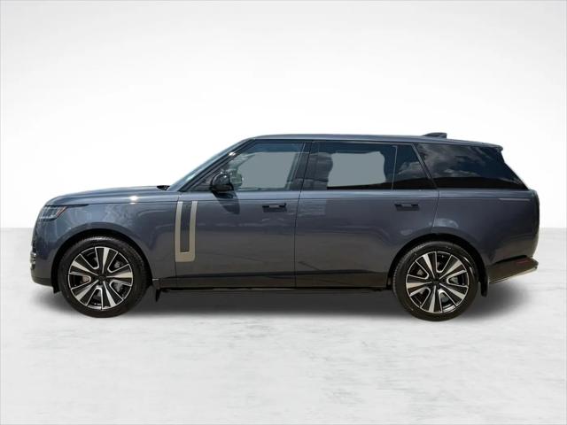 2026 Land Rover Range Rover P530 SE 7 Seat
