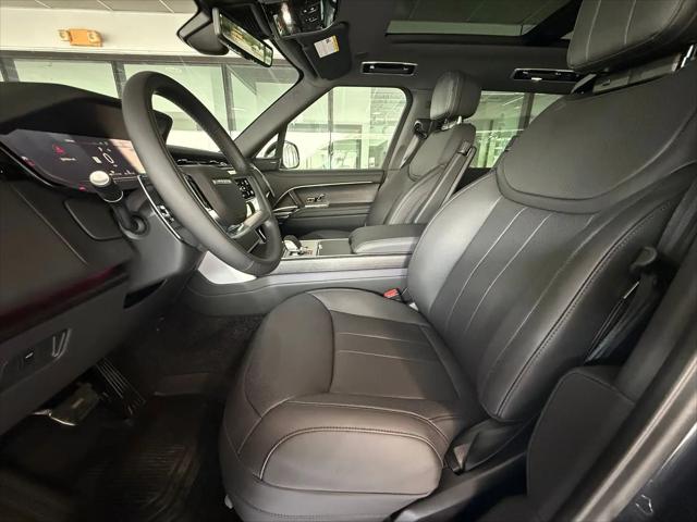 2026 Land Rover Range Rover P530 SE 7 Seat