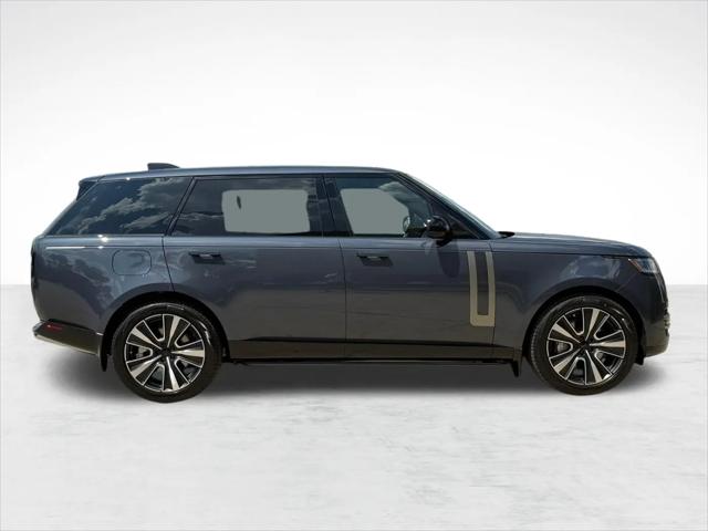 2026 Land Rover Range Rover P530 SE 7 Seat