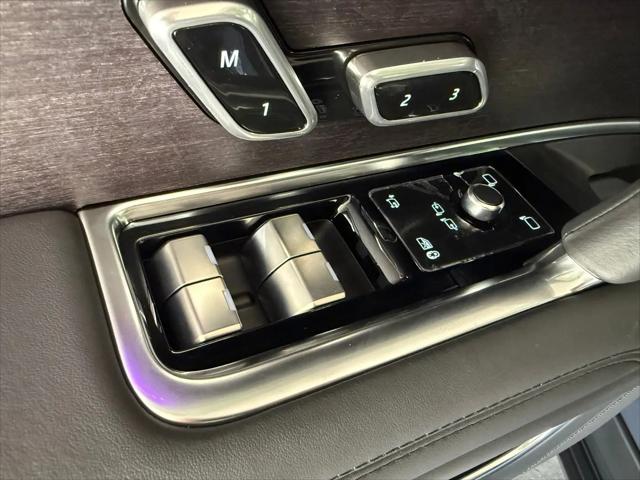 2026 Land Rover Range Rover P530 SE 7 Seat