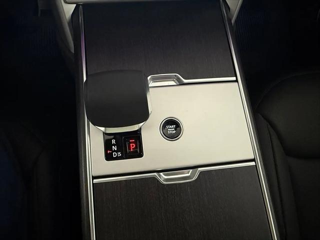 2026 Land Rover Range Rover P530 SE 7 Seat