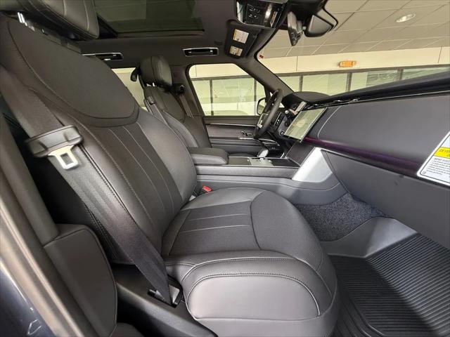 2026 Land Rover Range Rover P530 SE 7 Seat