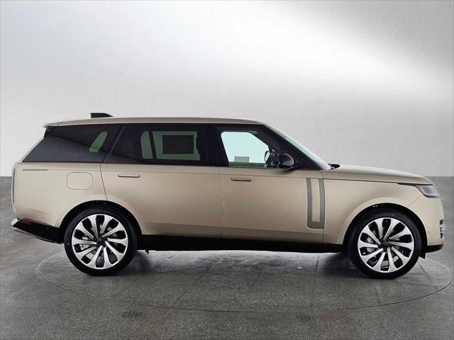 2026 Land Rover Range Rover P530 SE 7 Seat