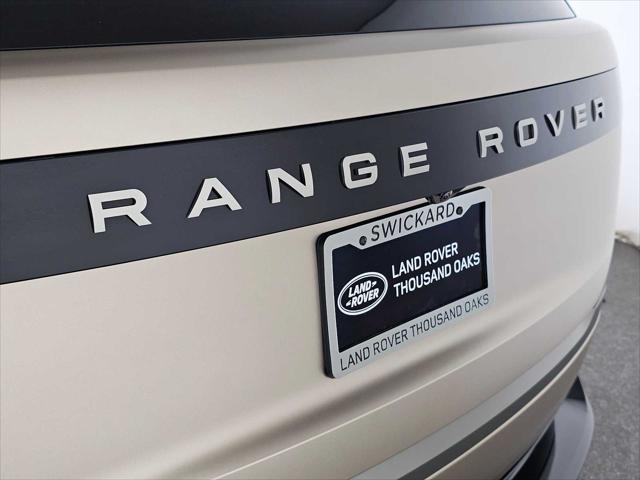 2026 Land Rover Range Rover P530 SE 7 Seat