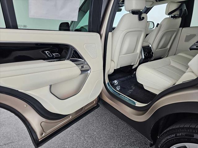 2026 Land Rover Range Rover P530 SE 7 Seat