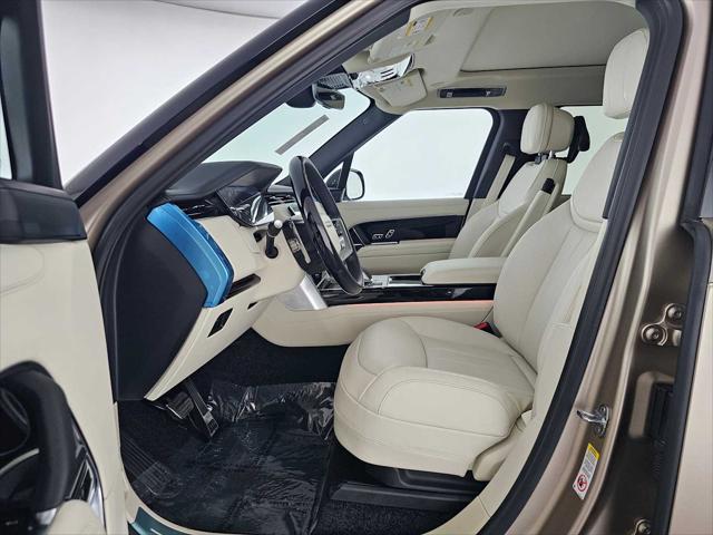 2026 Land Rover Range Rover P530 SE 7 Seat
