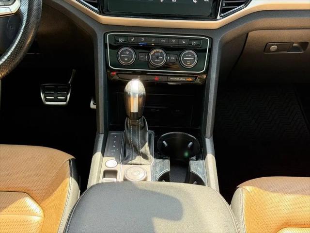 2022 Volkswagen Atlas Cross Sport 3.6L V6 SEL Premium R-Line