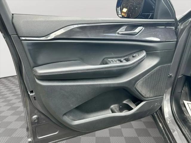 2023 Jeep Grand Cherokee Altitude 4x4