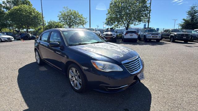 2013 Chrysler 200 LX