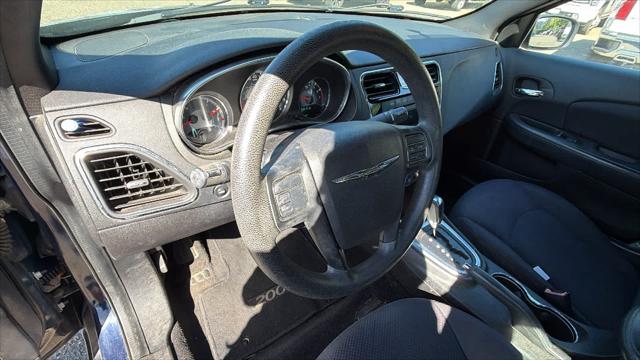 2013 Chrysler 200 LX