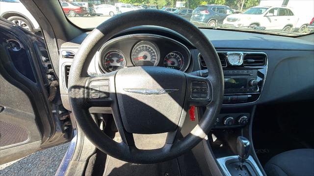 2013 Chrysler 200 LX
