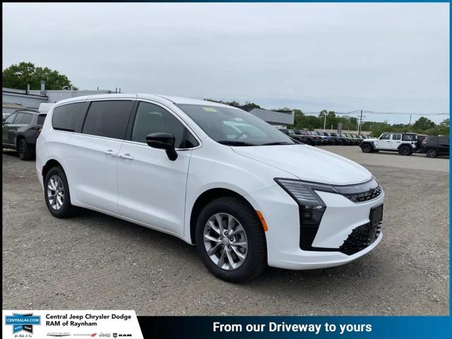 2027 Chrysler Pacifica Select AWD for sale in Raynham, MA