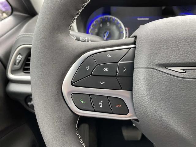 2027 Chrysler Pacifica Select AWD