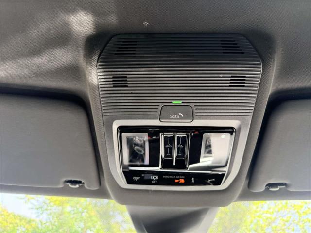 2026 Volkswagen Atlas Cross Sport SE with Technology