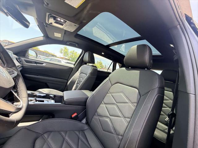 2026 Volkswagen Atlas Cross Sport SE with Technology