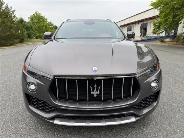 2017 Maserati Levante Standard