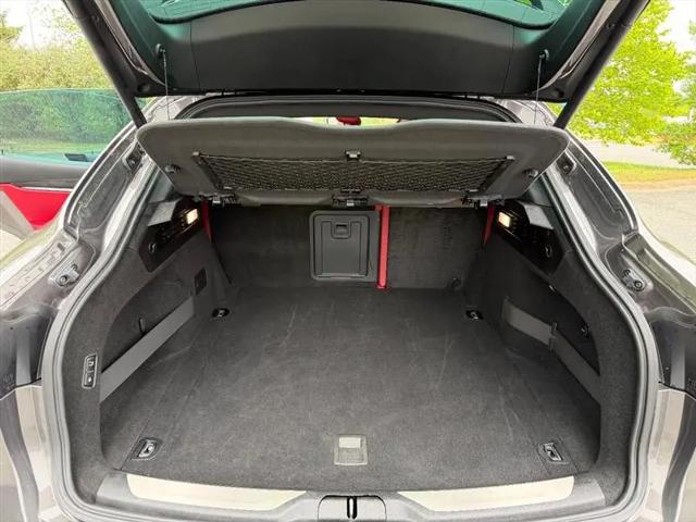 2017 Maserati Levante Standard
