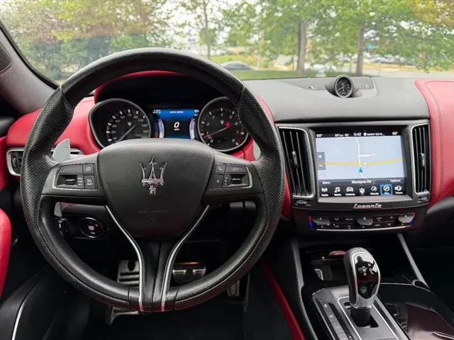 2017 Maserati Levante Standard