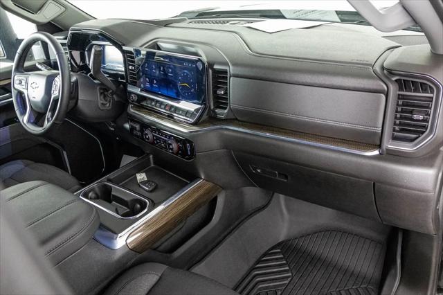 2024 Chevrolet Silverado 2500HD 4WD Crew Cab Standard Bed LT