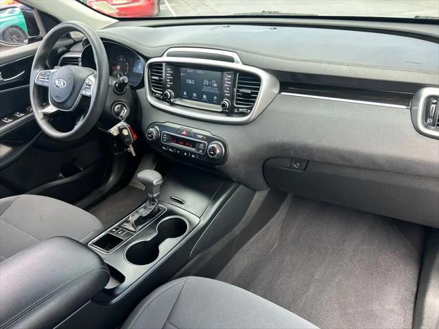 2019 Kia Sorento 3.3L LX