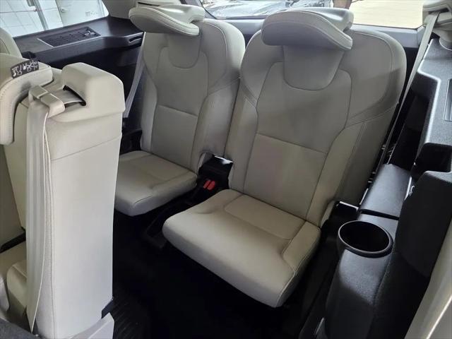 2024 Volvo XC90 B6 Plus Bright Theme 7-Seater
