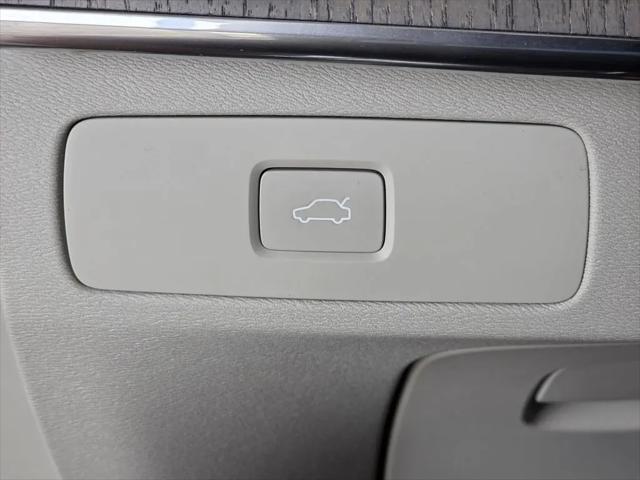 2024 Volvo XC90 B6 Plus Bright Theme 7-Seater