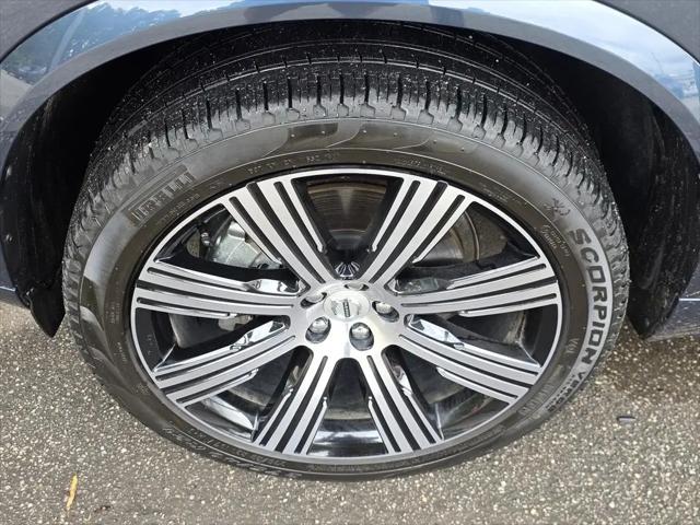2024 Volvo XC90 B6 Plus Bright Theme 7-Seater