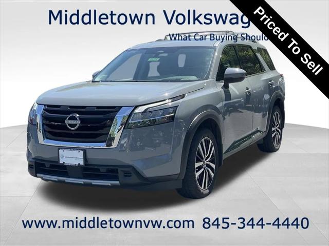 2023 Nissan Pathfinder Platinum 4WD for sale in Middletown, NY