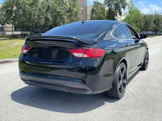 2015 Chrysler 200 Limited