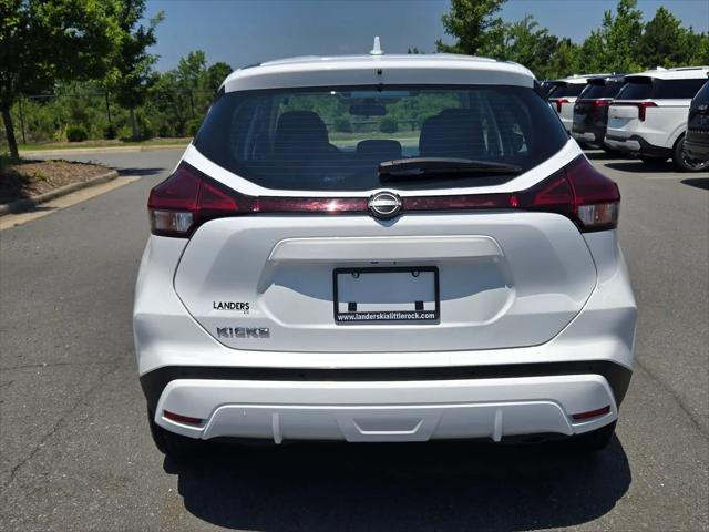 2022 Nissan Kicks S Xtronic CVT