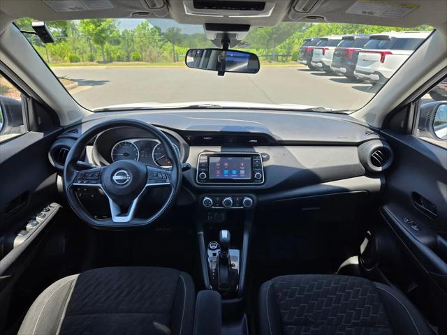 2022 Nissan Kicks S Xtronic CVT