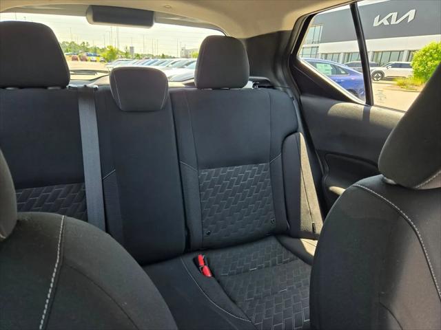 2022 Nissan Kicks S Xtronic CVT