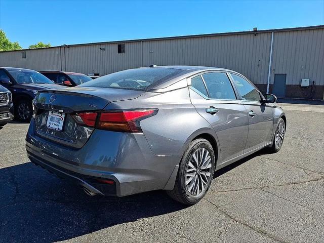 2024 Nissan Altima SV FWD