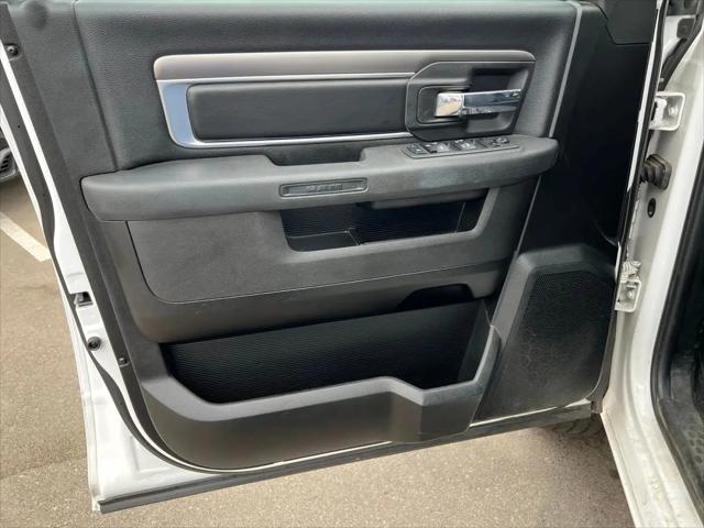 2022 Ram 1500 Classic Warlock Crew Cab 4x4 5'7" Box