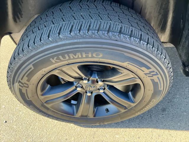 2022 Ram 1500 Classic Warlock Crew Cab 4x4 5'7" Box