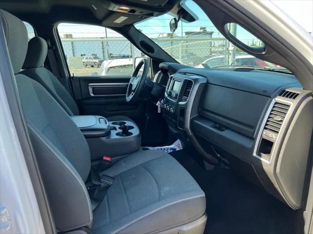 2022 Ram 1500 Classic Warlock Crew Cab 4x4 5'7" Box
