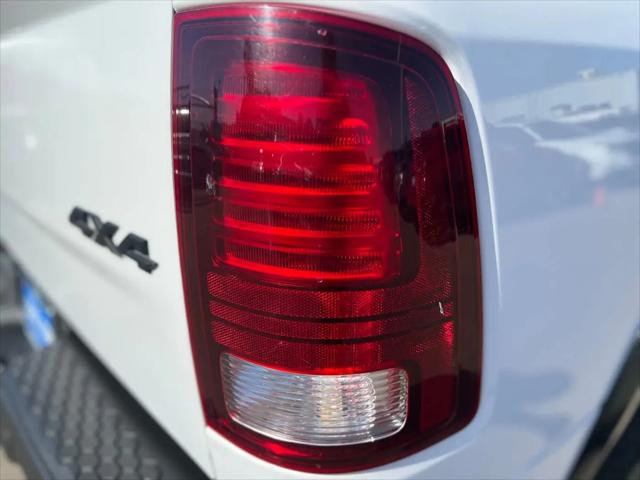 2022 Ram 1500 Classic Warlock Crew Cab 4x4 5'7" Box