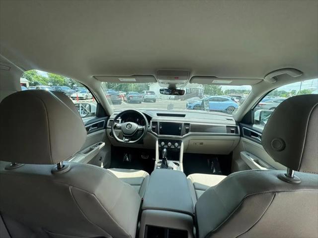 2019 Volkswagen Atlas 3.6L V6 SE w/Technology R-Line