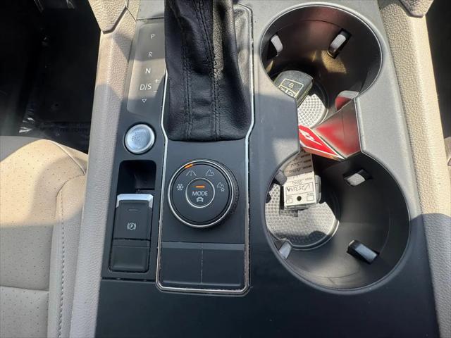 2019 Volkswagen Atlas 3.6L V6 SE w/Technology R-Line