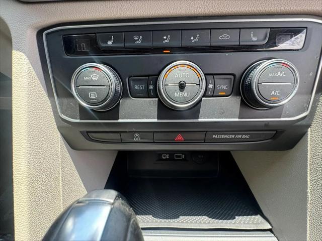 2019 Volkswagen Atlas 3.6L V6 SE w/Technology R-Line