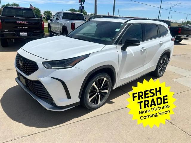 2022 Toyota Highlander XSE for sale in Charles City, IA