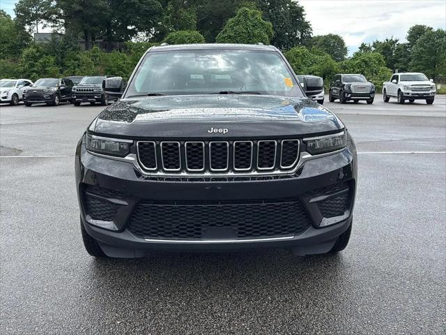 2022 Jeep Grand Cherokee Laredo 4x4