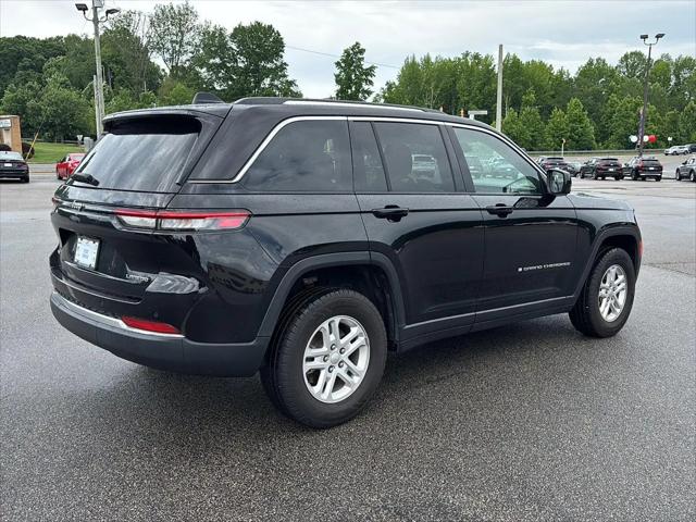 2022 Jeep Grand Cherokee Laredo 4x4