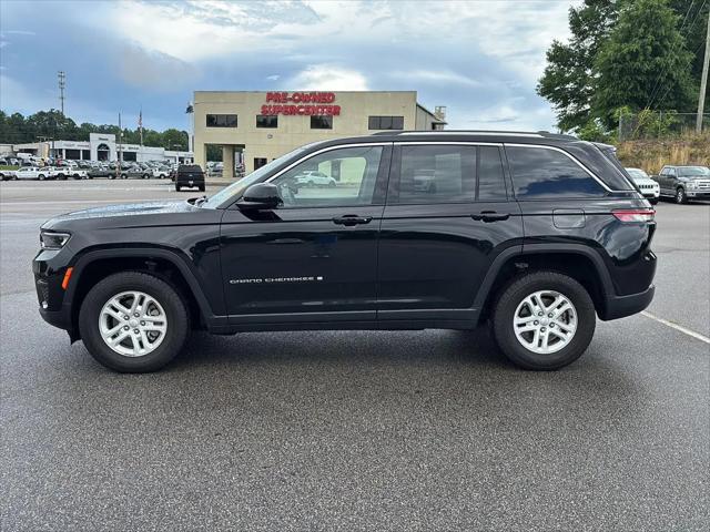 2022 Jeep Grand Cherokee Laredo 4x4