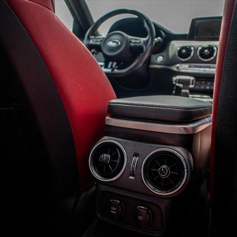 2020 Kia Stinger GT1