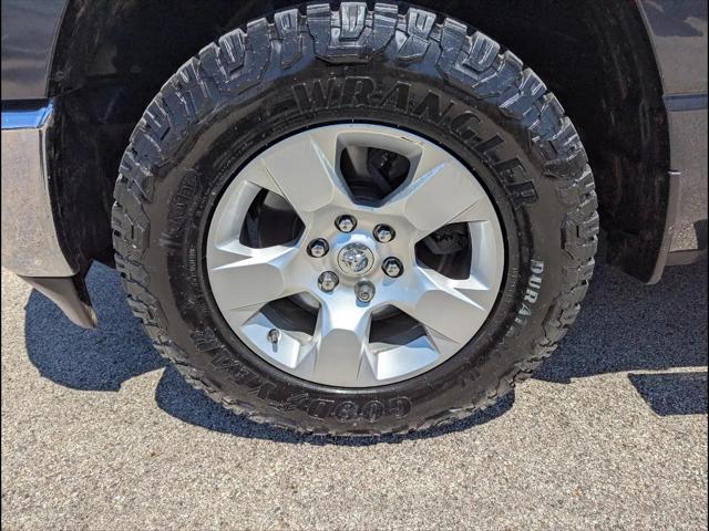 2019 Ram 1500 Big Horn/Lone Star Crew Cab 4x4 5'7" Box