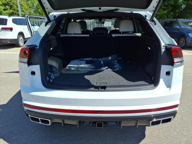 2026 Volkswagen Atlas Cross Sport SEL Premium R-Line